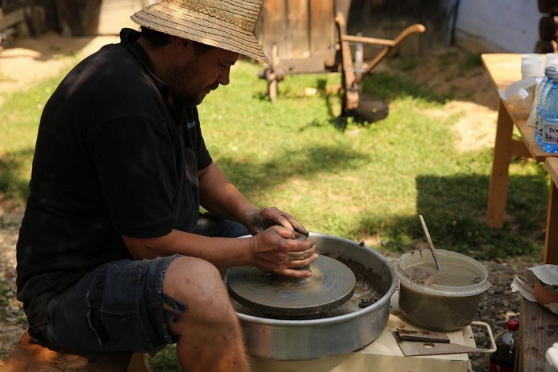 ateliere mestesugaresti muzeul Astra