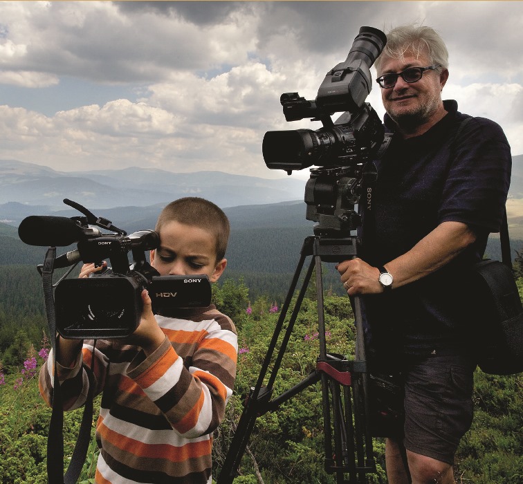 Foto: Astra Film Sibiu // Dumitru Budrala la filmarile Drumul regilor - Transalpina