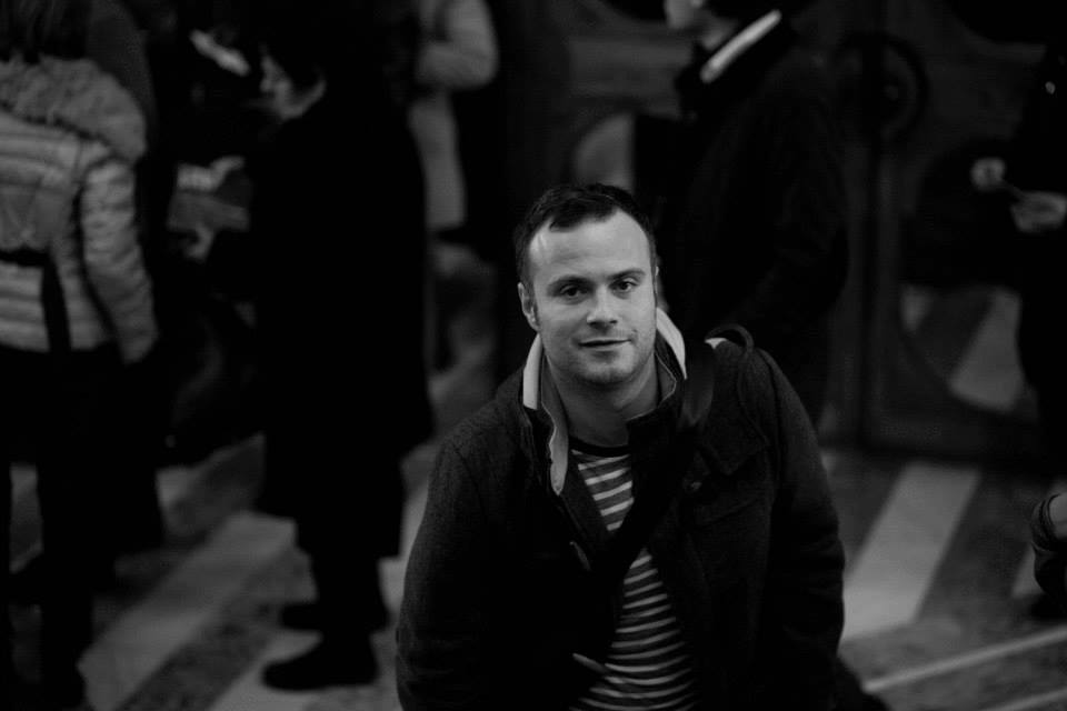 Radu Nica: „Sunt într-o etapă a vieții, în care zona performativă mi se pare extrem de sexy”