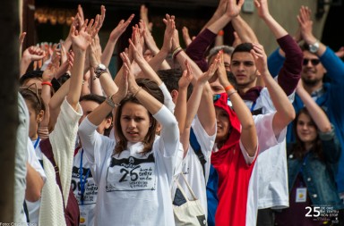 25 de ore de teatru non stop